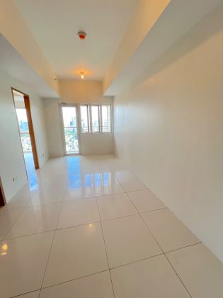 Unfurnished 1BR Unit in Times Square West Bgc