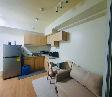 For Lease 1BR in Brixton Place near BGC