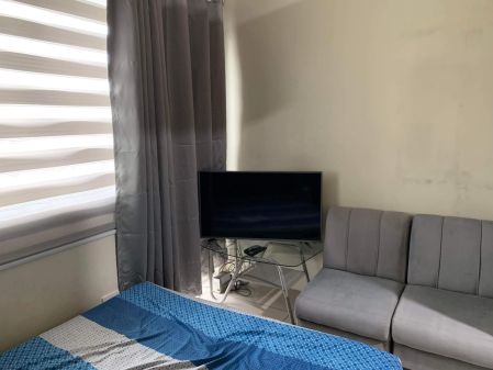 Fully Furnished 1BR with Balcony in Breeze Residences Pasay