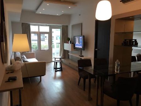 Fully Furnished One Bedroom Unit in Two Serendra BGC For Rent