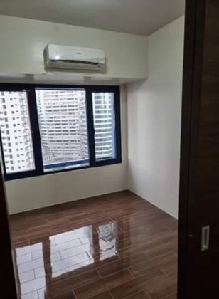 Brand new and newly turned over 1BR at SMDC Air Residences