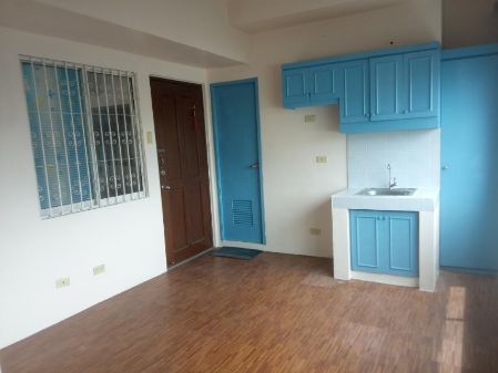 Unfurnished Studio Unit at Pacific Regency for Rent