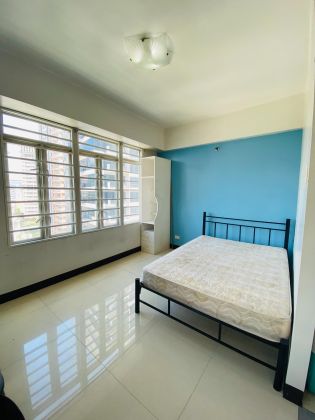 Fully Furnished Studio Unit at Stamford Executive Residences Mcki