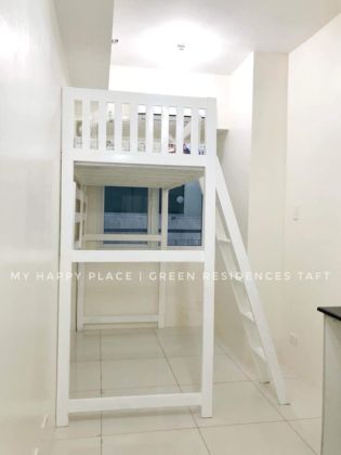 Semi Furnished Studio for Rent in Green Residences for Rent