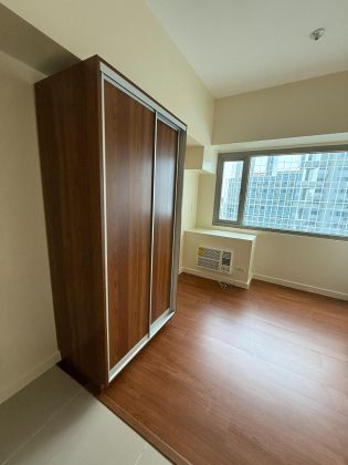 Semi Furnished Studio at Eton Tower Makati