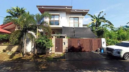 Luxury 5BR Home with Premium Amenities in Filinvest 2