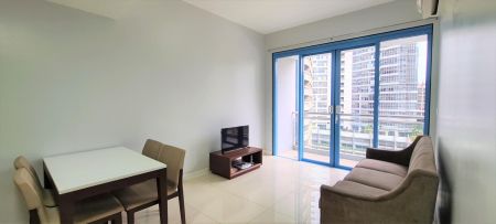 2BR Corner Unit for Rent in Makati 