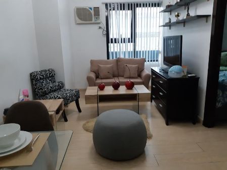 Fully Furnished 1 Bedroom Unit in the Fort Residences Bgc