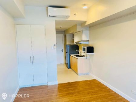 Studio Condo for Rent in The Arton Escopa Quezon City