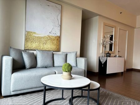 2 Bedroom Unit in Shang Salcedo Makati Condo for Rent