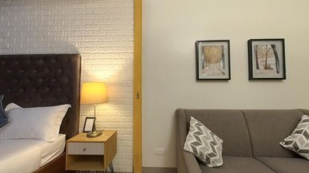 This 1 Bedroom Unit located in One Uptown Residences in Bgc