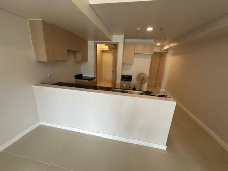 Unfurnished 2 Bedroom Unit at Viento at Cerca for Rent