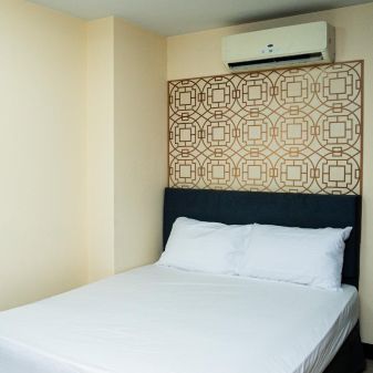 Fully Furnished 1 Bedroom in Makati City Two Central 12J