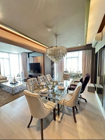 Luxury 2 Bedroom Unit in Proscenium at Rockwell