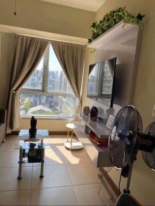 Fully Furnished 1 Bedroom in Avida Towers Verte BGC Taguig