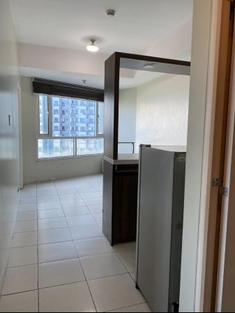 Semi Furnished 2 Bedroom Unit at Mezza Residences for Rent