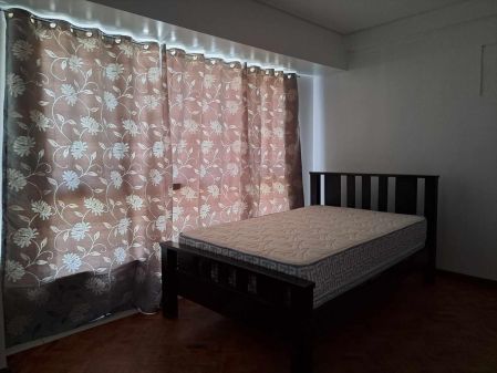 Semi Furnished 1 Bedroom Unit at The Columns Ayala Avenue