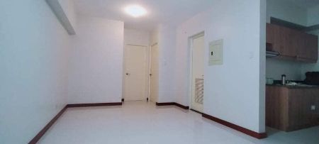 Unfurnished 2 Bedroom Condo Unit with Parking in Brio Tower