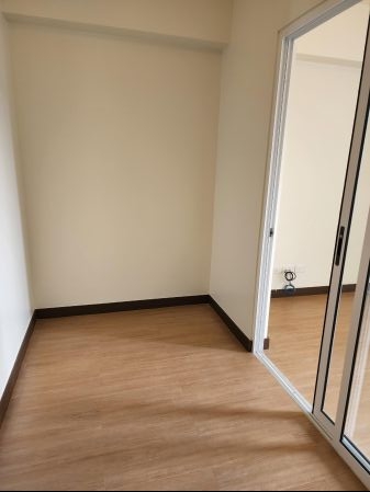 Unfurnished 31sqm 1BR Unit in Brixton Place Weston Tower