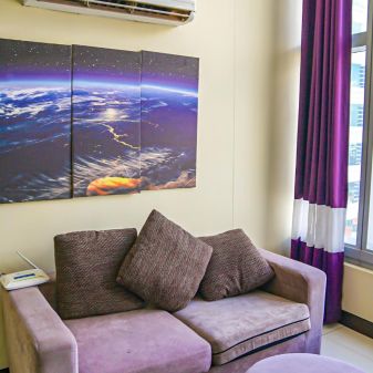 Fully Furnished 1 Bedroom in Makati City One Central 41B