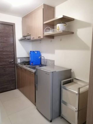 Torre Sur Studio Unit for Lease