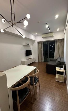 1BR Fully Furnished for Rent with Balcony Condo Unit in Shang 