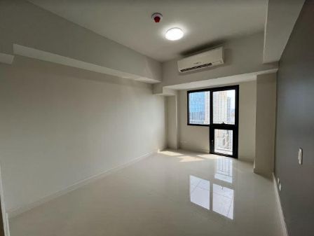 Unfurnished Studio Type Unit in Makati City