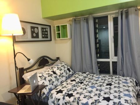 Fully Furnished Studio Unit at Avida Makati West