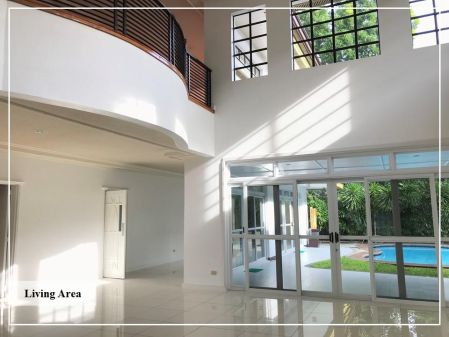 4BR Newly Renovated Ground Floor Bedroom in Ayala Alabang