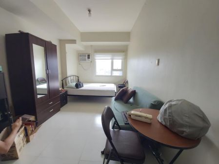 Fully Furnished Studio Unit for Rent in the Pearl Place Pasig