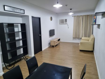 Semi Furnished 1 Bedroom Unit at Two Serendra for Rent