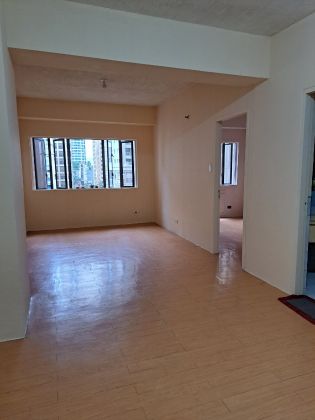 1BR Unfurnished Unit in One Orchard Eastwood City