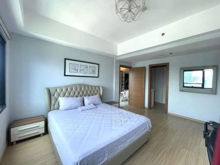 2 Bedroom Fully Furnished in BGC