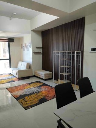 Fully Furnished 1 Bedroom One Eastwood Avenue Tower 2