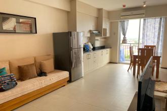 Fully Furnished condo with great view in Circulo Verde 