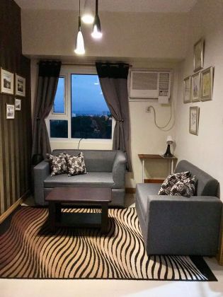 2 Bedroom fully Furnish at Trion Tower BGC Taguig