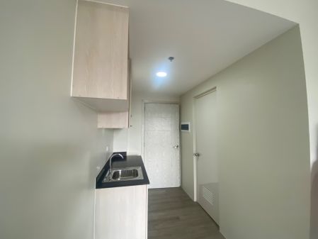 Fully Furnished Studio Type Condo Unit near San Beda CEU TIP