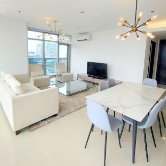 West Gallery Place 2 Bedroom corner Unit at 123 Sqm Floor Area