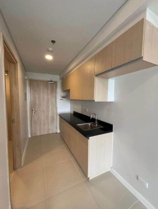 Fully Furnished Studio Unit at Viento at Cerca for Rent