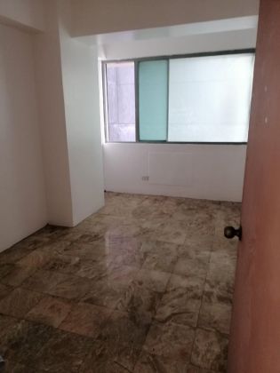 Condo Unit near La Salle Taft Avenue 